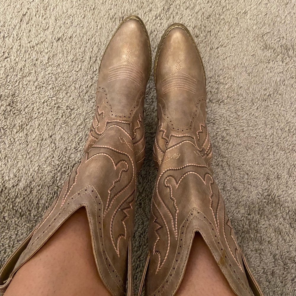 Women's Western Style Boots